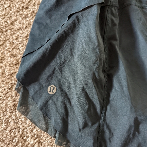 Lululemon Teal Butterfly Short - Picture 7 of 7